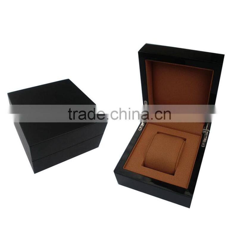 white color glossing lacquer finishing luxury wooden watch box