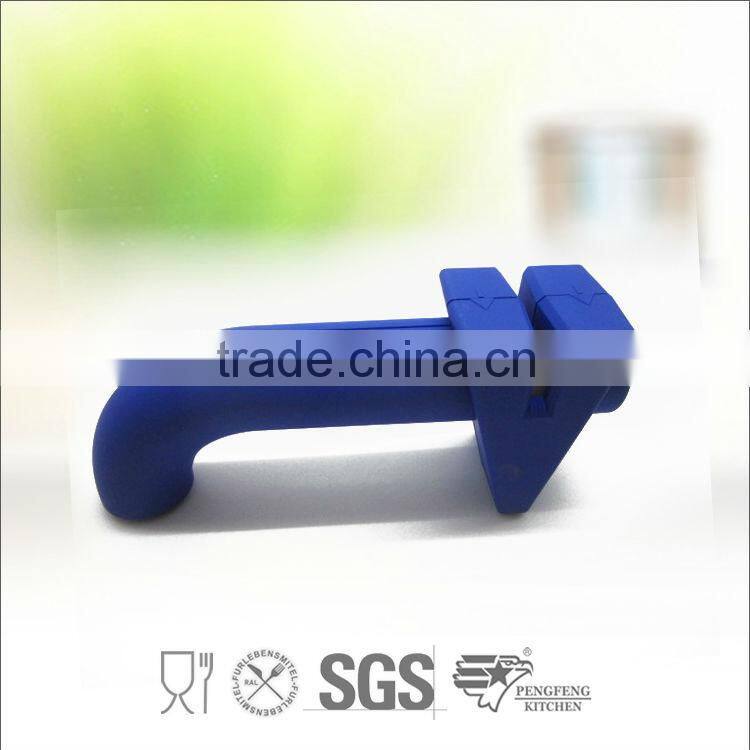 Useful knive sharpener