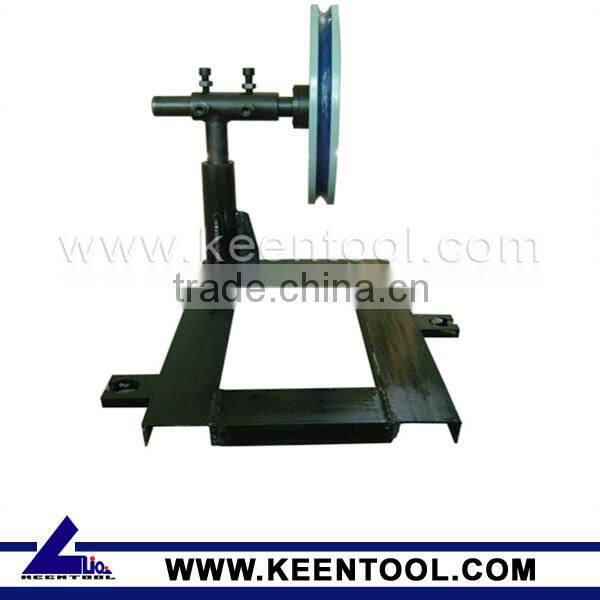 Vertical Bracket for Wire Saw for Leading Wheel