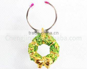 Polyresin Christmas decor wine charms