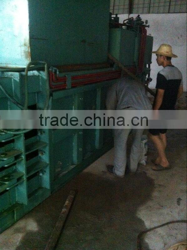 Hydraulic horizontal semi-automatic baler machine for scrap paper, cardboard, plastic YB3-80T