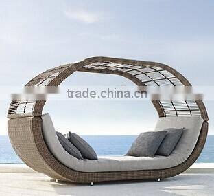 2017 Trade Assurance SIGMA Hot sale luxury comfortable synthetic round rattan metal pool tea table furniture