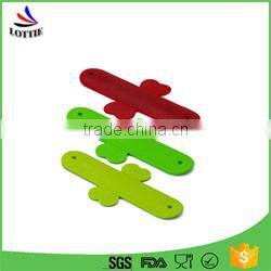Low price Custom Logo silicone mobile phone holder fashion silicone holder for phone