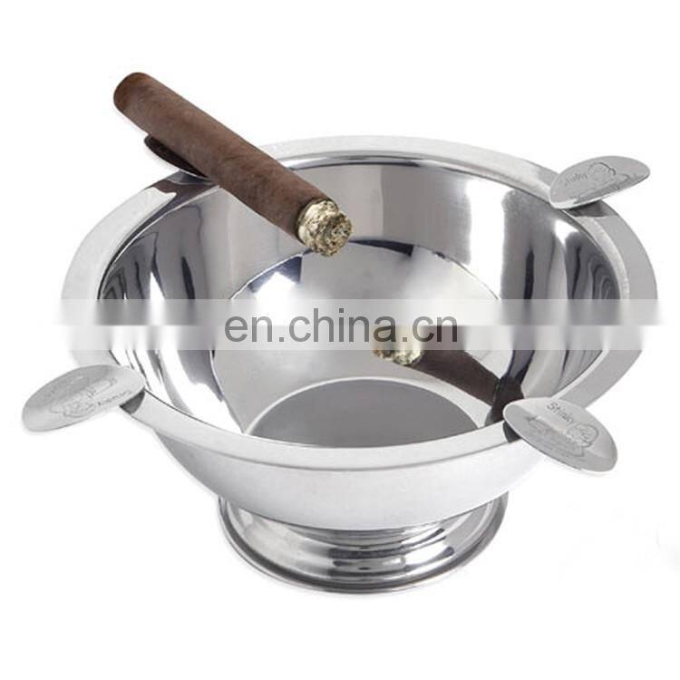 Hot sale turtle shape crystal glass silicone ashtray