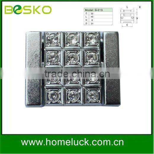 New crystal handle and knob