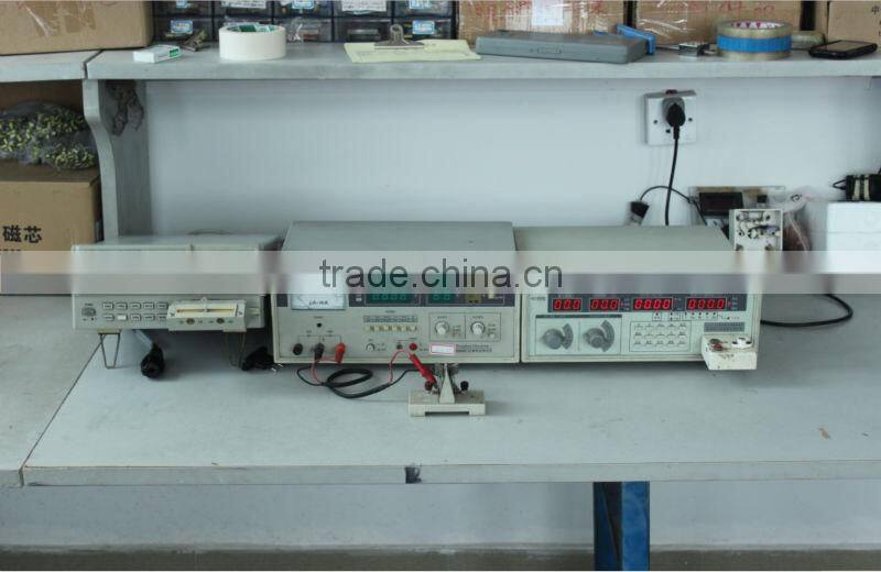 2014 new product USB travel charger with white shell 4 port blue USB connector