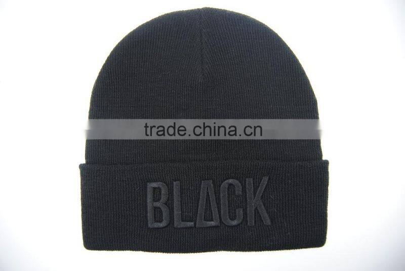 red beanie hat/embroidery logo style winter caps