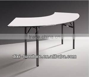 Correll 30 x 30 in. Quarter Round Wedge Folding Banquet Table-2 pk