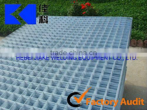 Automatic mesh welding machine