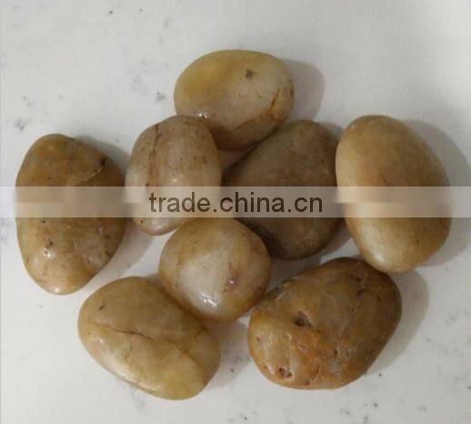 Polished yellow river stone pebble stone