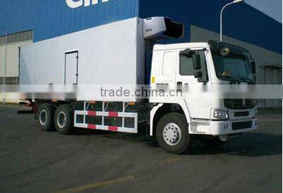 SINOTRUK HOWO 6x4 Refrigerated Van