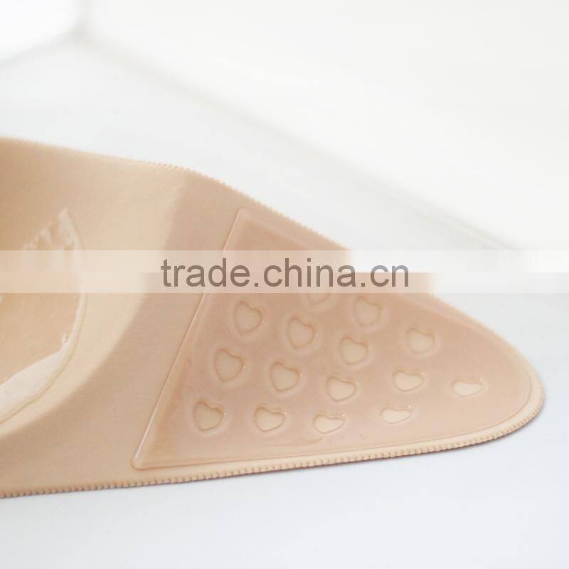 Sexy girls in seamless cheap push up bra