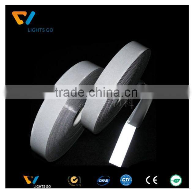 Heat Transfer Reflective Film, Iron-on Reflective Film, V-Reflex Reflective Material for Safety Garments