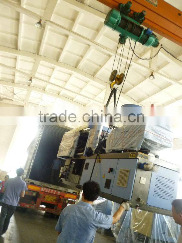 LSF308 ice cream container injection moulding machine