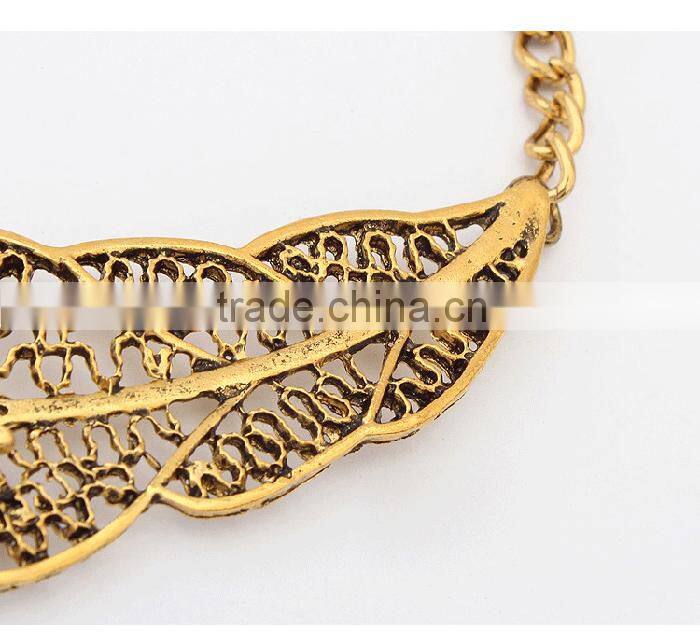 Alibaba online shop vintage hollowed-out gold leaf necklace