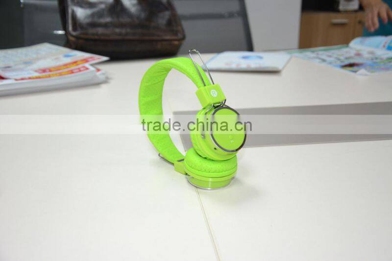 Noise Cancelling earphone bluetooth 2.1 wireless stereo headphones .