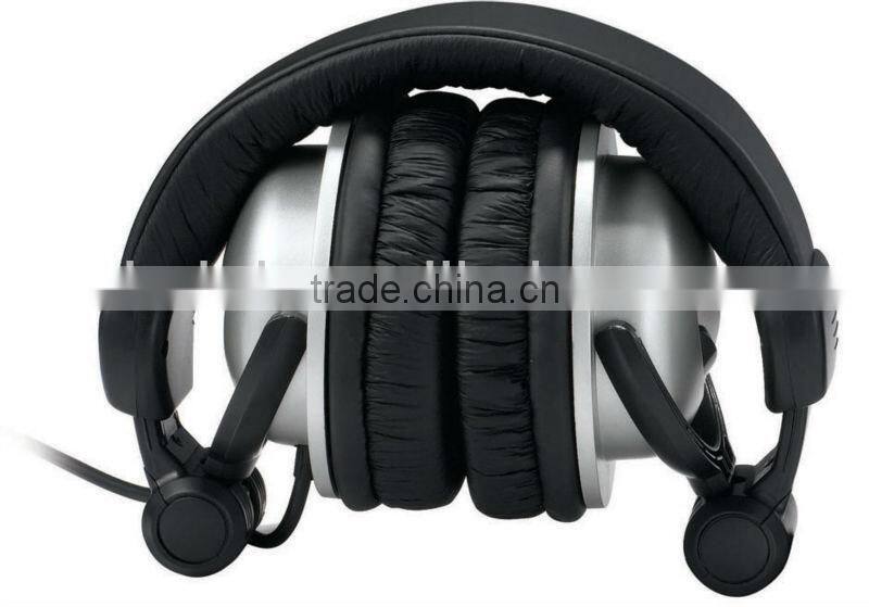 Wired computer microphone headset with high bass