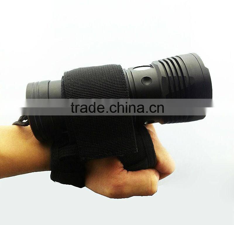 DY-D03 latest design diving light,30w XML-2 3500LUMEN,MAGNETIC CONTROL SWITCH,3PCS 3000MAH battery pack,runtime 2 hours,150meter