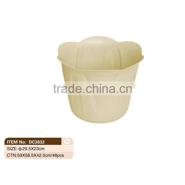 Small Plastic Plant Pot