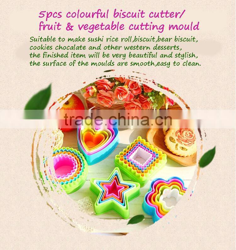 0600043 Hot sale 5pcs heart shape plastic cake mould set