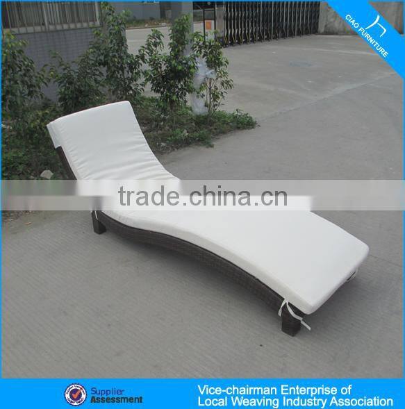 Modern Rattan Furniture Garden Sun Lounger rattan pool Lounge Chair CF739