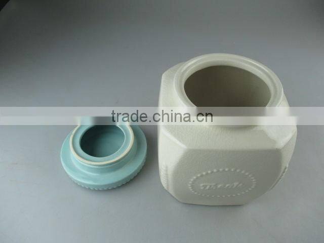 Stocklot ceramic canister/pot in cheap price