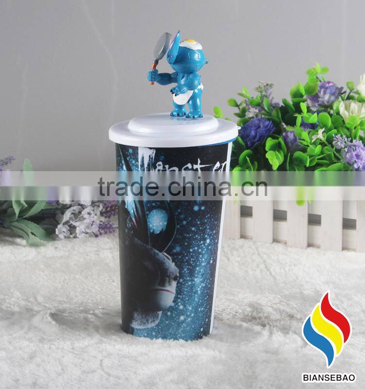 BPA free customized made pp plastic cup with top figurine