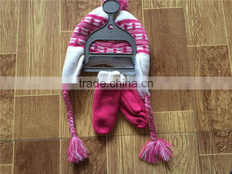 Hot Sell Fashion Embroidery Knitted Hat Suit With Scarf And Gloves