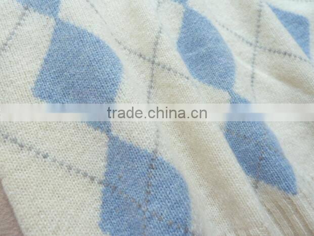 2017 white colour pattern women sweater designs pictures