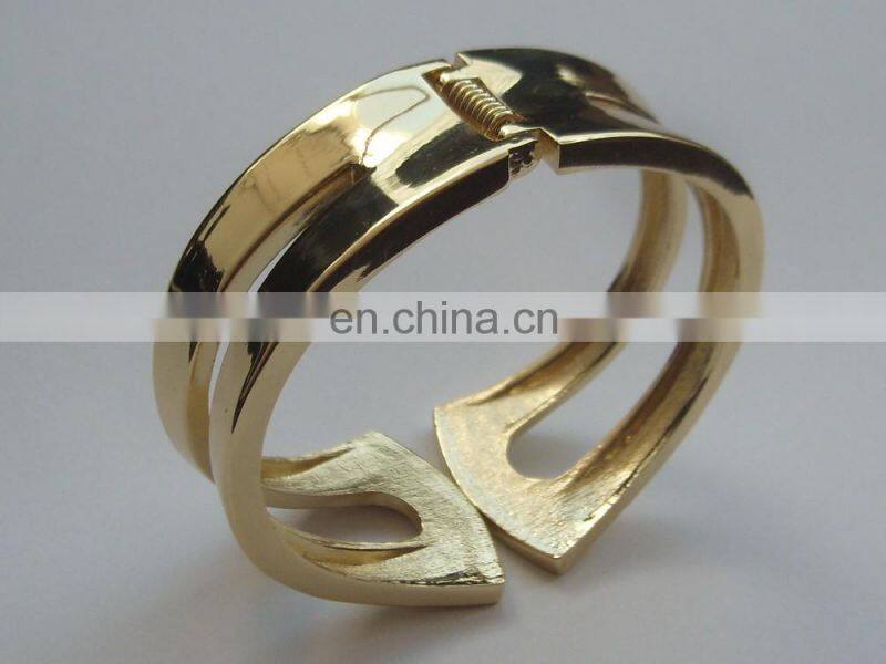 Low Price High Quality Custom Beautiful Bracelet/Hand Catenary