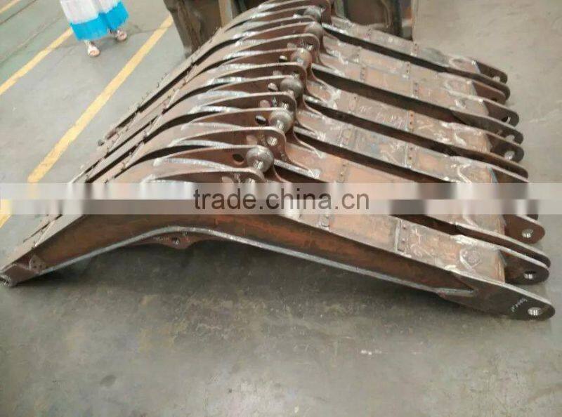 Long excavator boom and arm