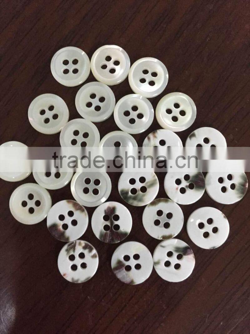 2016 high quality fashion shell buttons manufacter for women garments