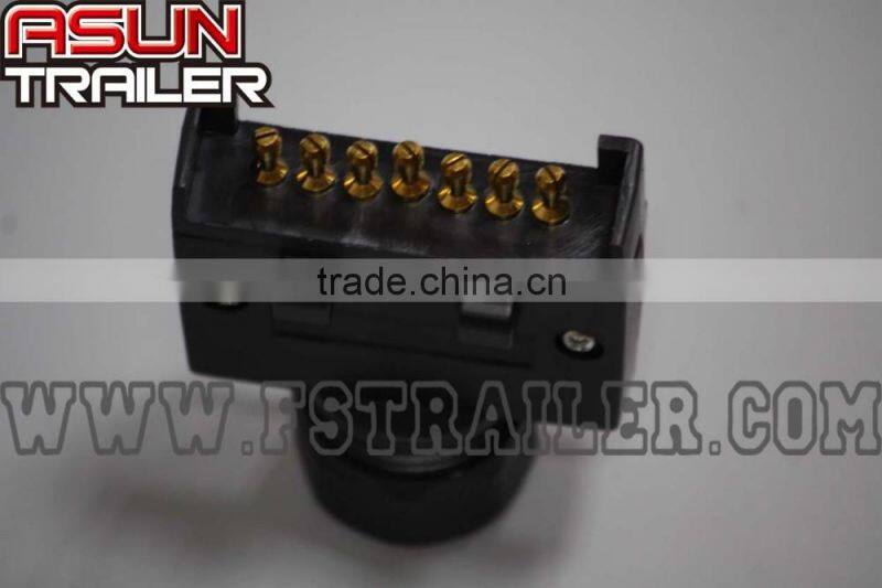 7 pin round plug and 7 pin flat plug for sale