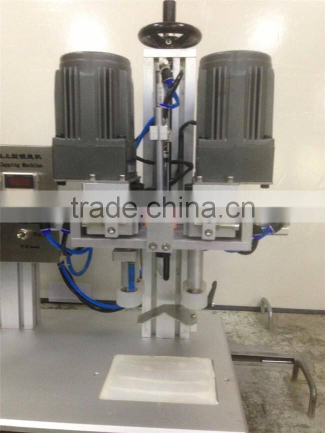 2017 New type automatic bottle capping machine price