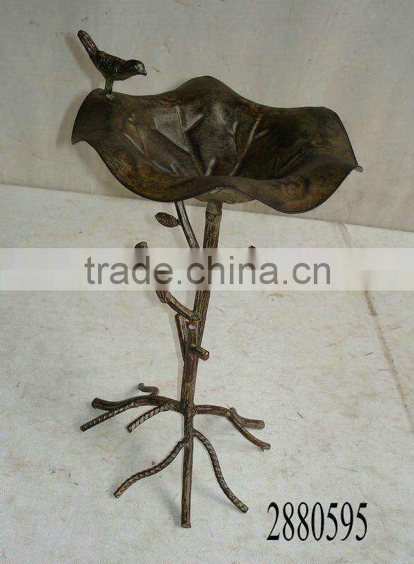 Novelty bird feeders