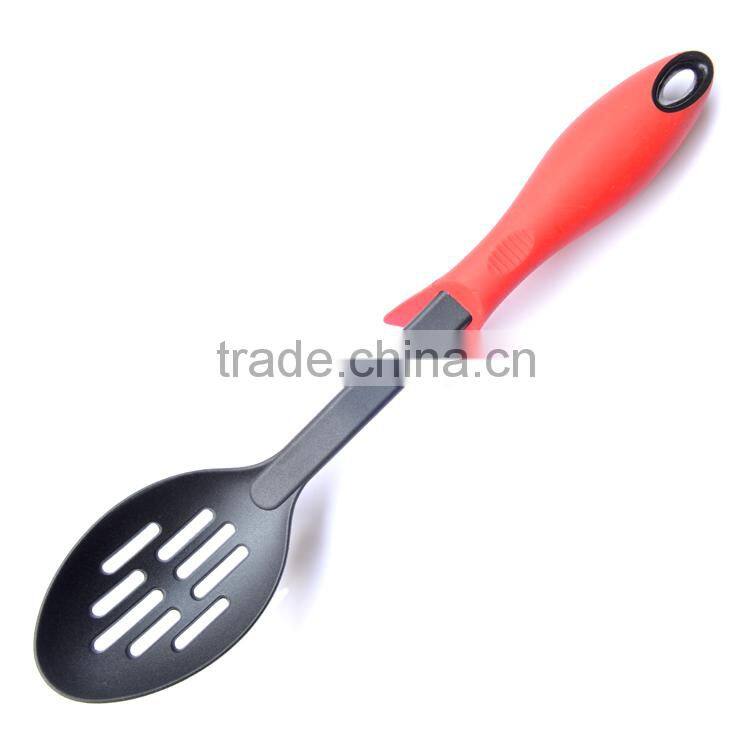 food grade nylon non-stick plastic cutlery turner with standing handle