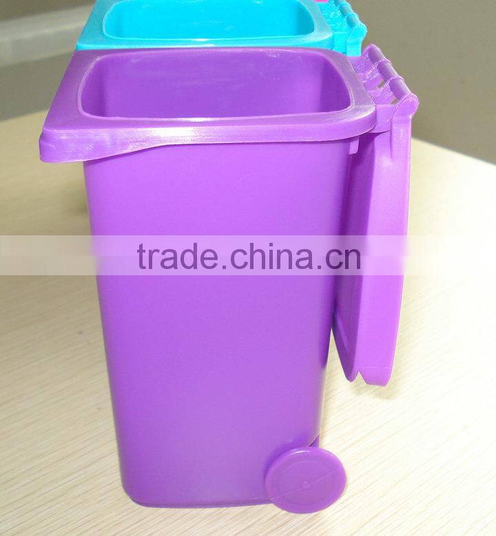 Plastic Mini Desktop Wheelie bin desk tidy