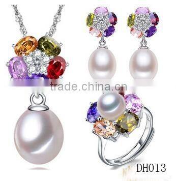 Newest Design Unisex Unique Pearl Ring designs For Free Sample