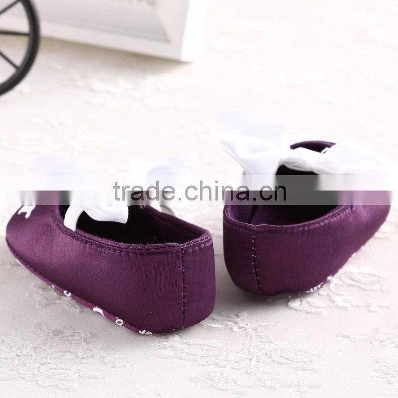 new style hot sale dot cheap lovely lace baby shoes