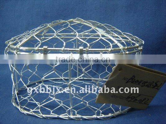 Egg shaped coffee/silver wire gift box set of three