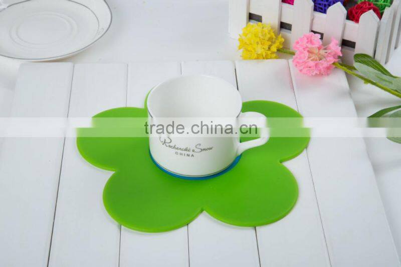 Flower petals insulation silicone cup pad