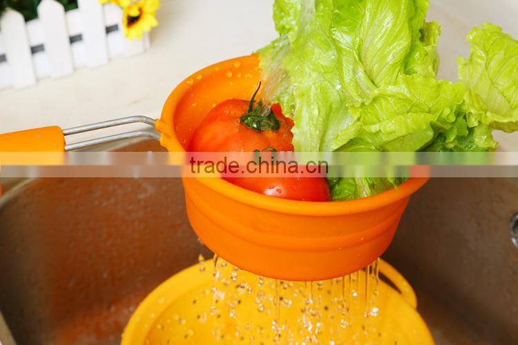 Kitchen tools strainers and colanders collapsible silicone colander