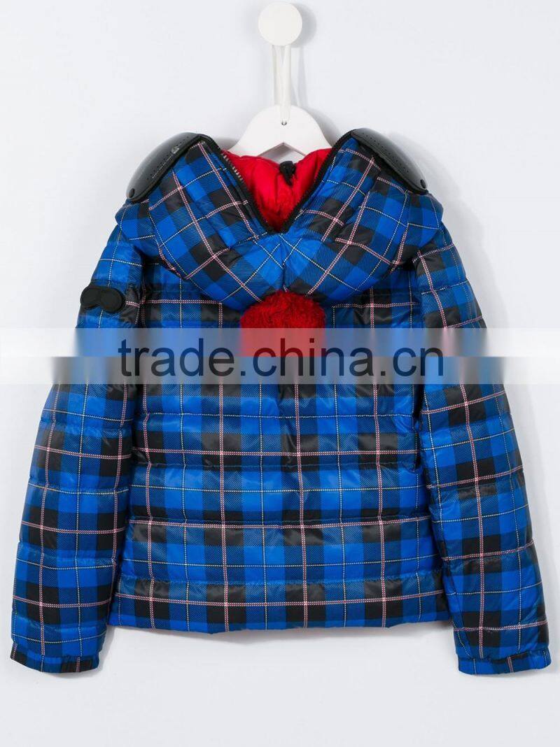 Customed Red and Blue Reversible Windproof Feather Down Puffer Jacket
