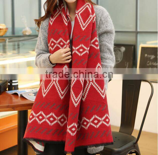 Whoesale Rhombic Geometry Pattern Jacquard Ladies Cashmere Poncho Shawl