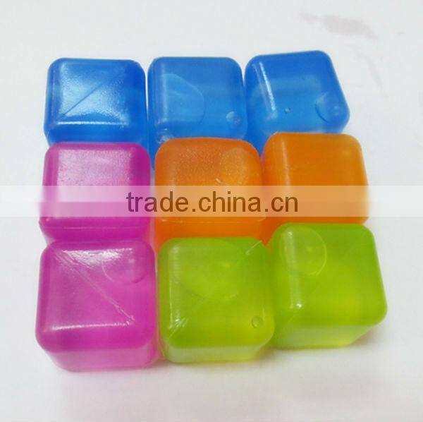 2016 new design custom logo pink ice cube tray