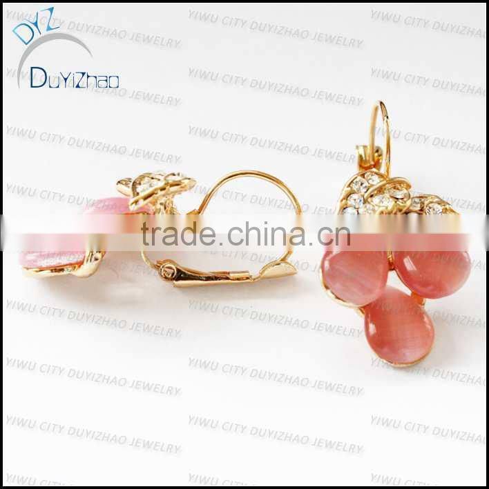 fashion design gold clip on earrings
