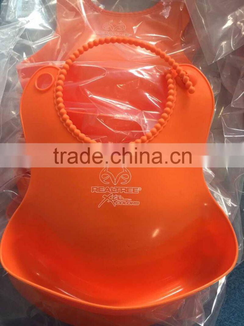 Best selling new baby products Silicone/TPE baby bibs for free samples baby bib manufacturer