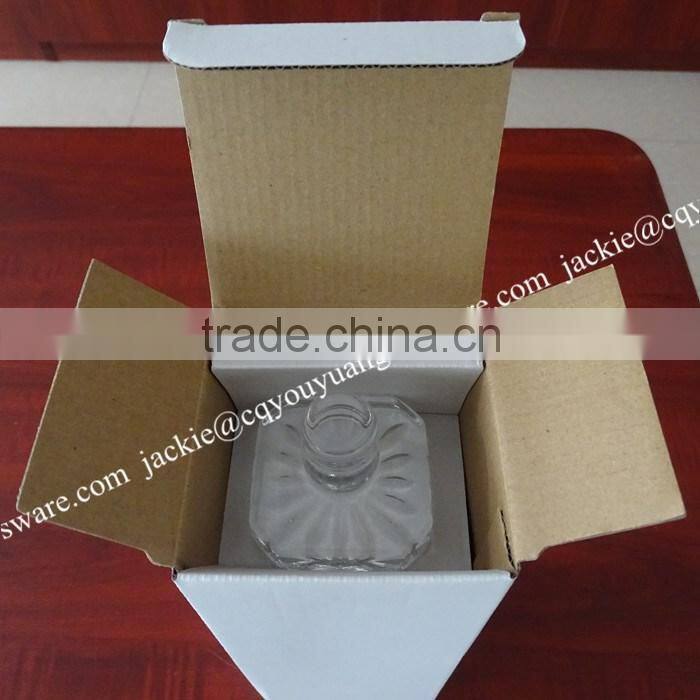 750ml beautiful embossed square glass whiskey decanter with glass lid