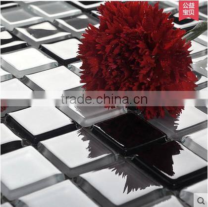 Cheap Black, White and Grey crystal glass mosaic tile with good quality