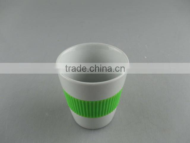Cheap stocked round heat insulation ceramic cup